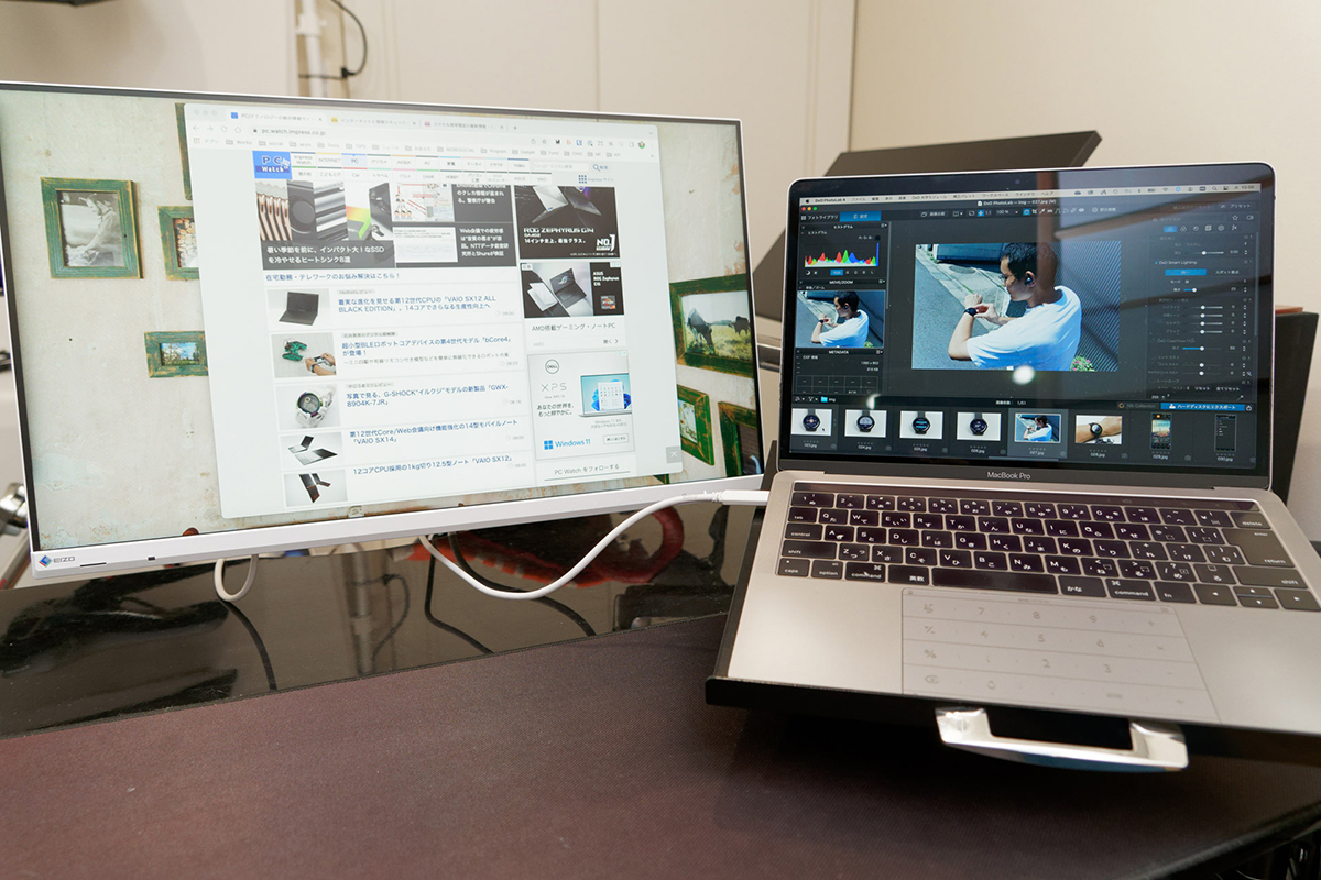 MacBook ProとEV2490を接続