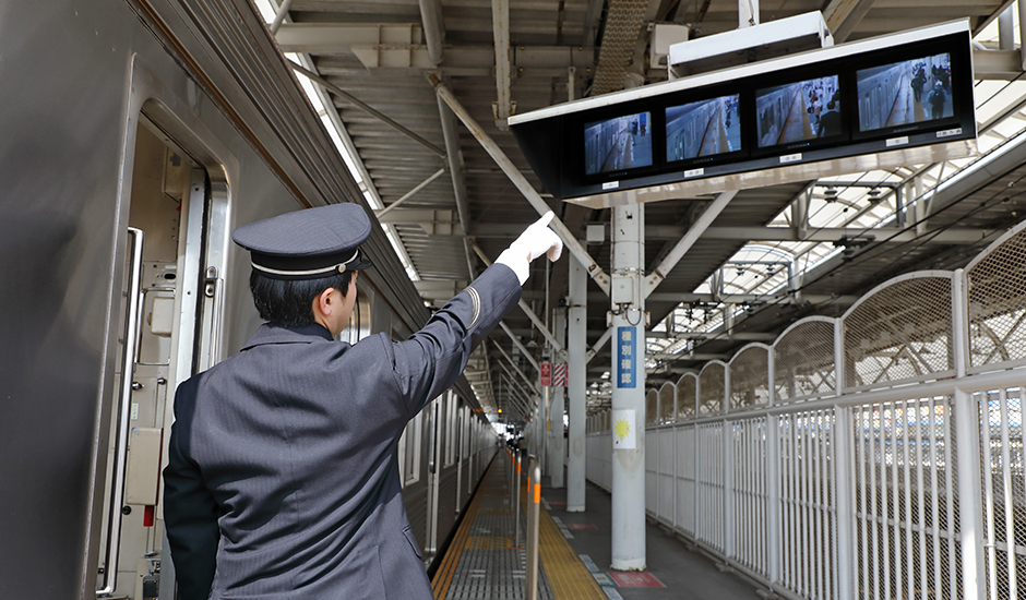 FDX1513が設置された二子玉川駅ホーム